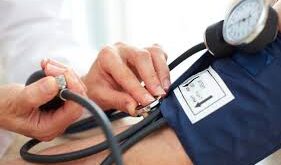 Lien entre le stress et l' hypertension artérielle